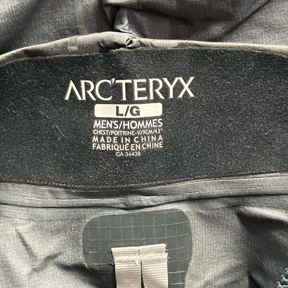 ARC’TERYX Theta SV Jacket Men’s Size Large - Picture 5 of 8